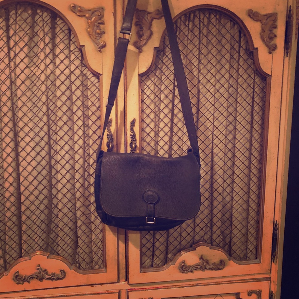 Vintage gucci crossover bag!